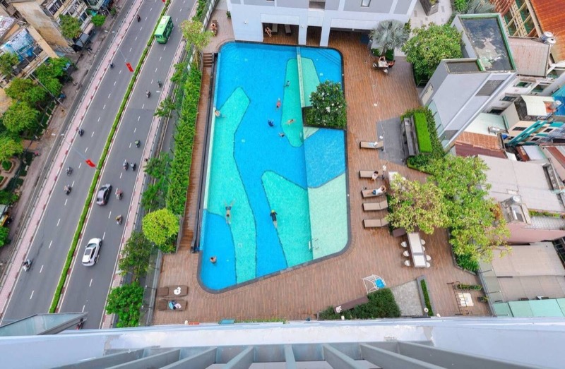 Hồ bơi RiverGate Residence tầng 7 view từ trên cao