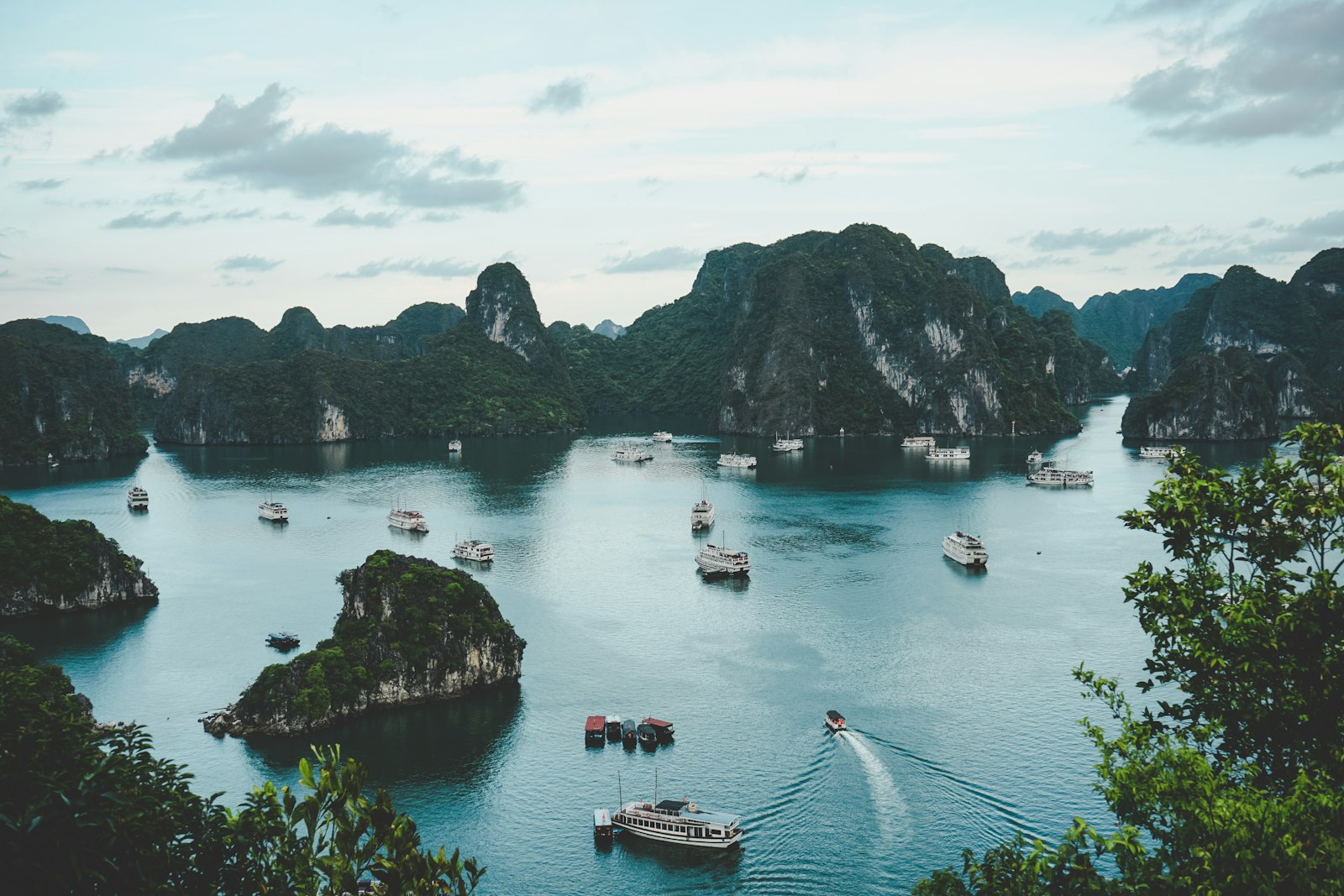 Private tour Mekong — thuyền trên sông